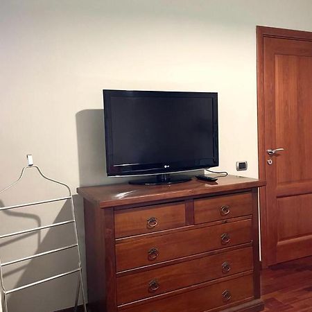 נאפולי La Ferrovia Holiday Home מראה חיצוני תמונה
